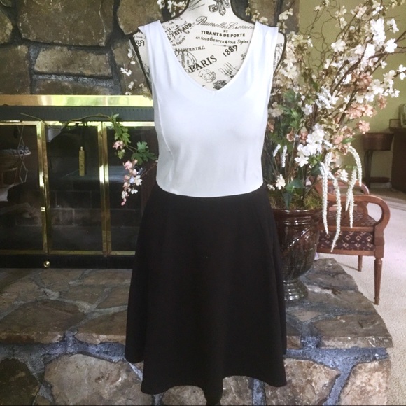 Cynthia Rowley Dresses & Skirts - Cynthia Rowley Black and White Sleeveless Dress